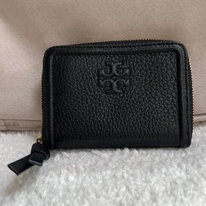 Tory Burch Thea wallet with key chain. New.